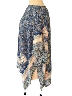 J Jill Boho Blue Floral Mosaic Handkerchief Hem Shirt